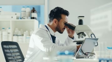 4 na Paraan na Nakikinabang ang mga Pasyenteng May Kanser sa mga Klinikal na Pagsubok