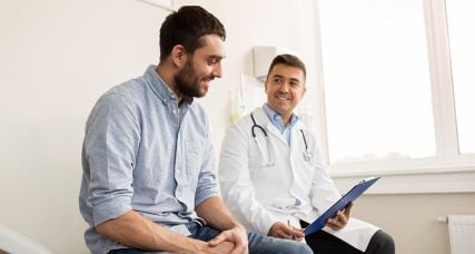 Ano ang mga yugto ng kanser sa prostate?